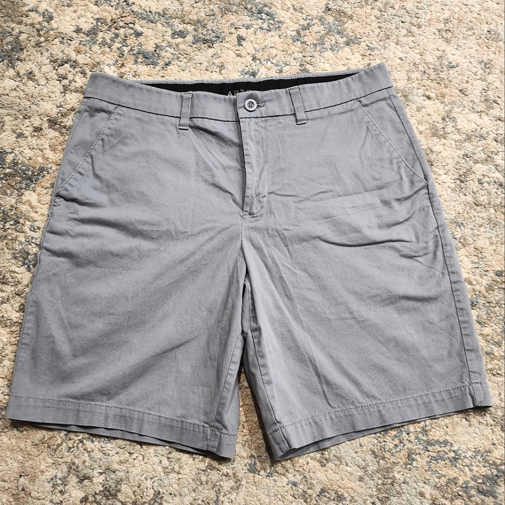 Men's Apt. 9 Smart Temp Shorts Light Blue Size 36 2 Front Pockets Gently Used